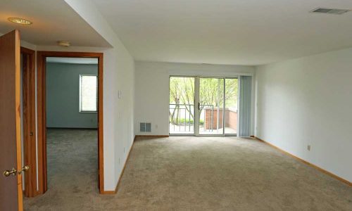 Riverwalk-in-Waukesha-Interior-Livingroom-1-1.jpeg